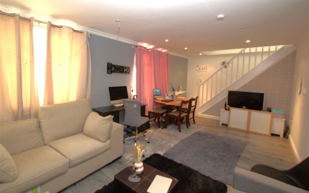 Additional image 7 of 4 bed flat for saleSefton Road, Middlesbrough TS3