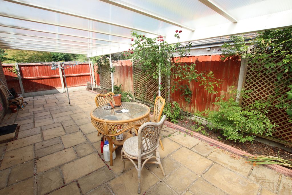 Property photo 3 of 12 Clare Way 5 - Car Port 2