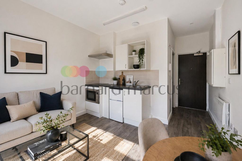 Property photo 1 of 12 Image