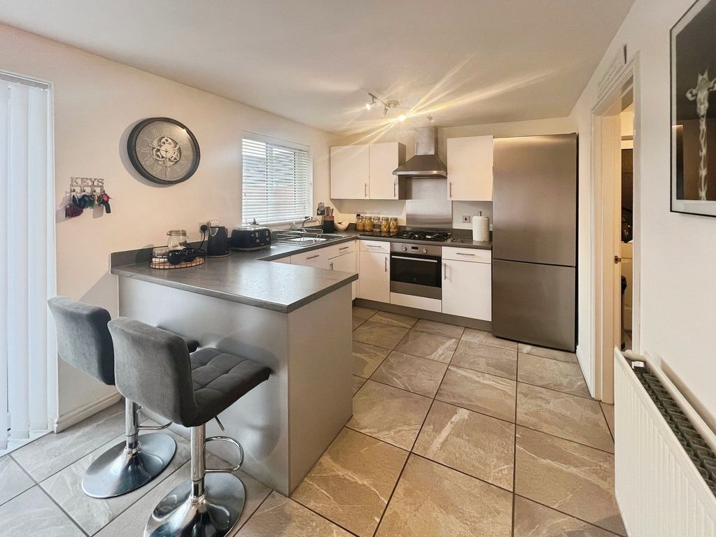 Property photo 2 of 24