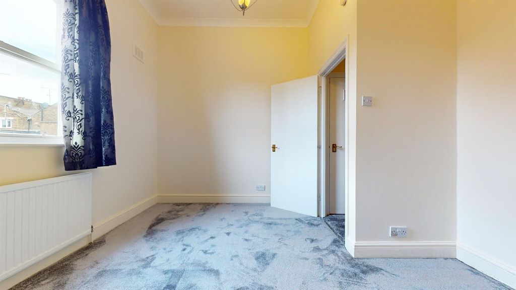 Property photo 2 of 12 6526Af1396A2913Bf4cc21F0_4A54A7781Fa5Dfe45F13Ac58c