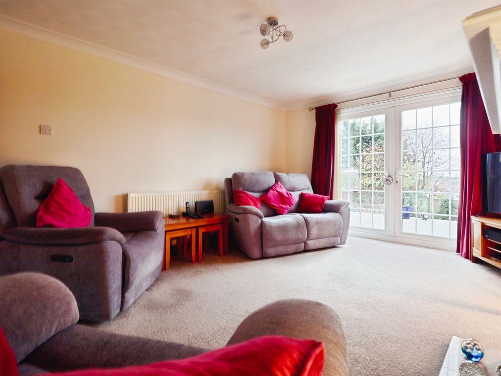 Property photo 3 of 17