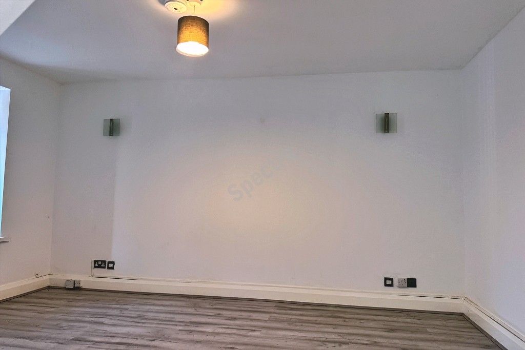 Property photo 3 of 26 Gallery