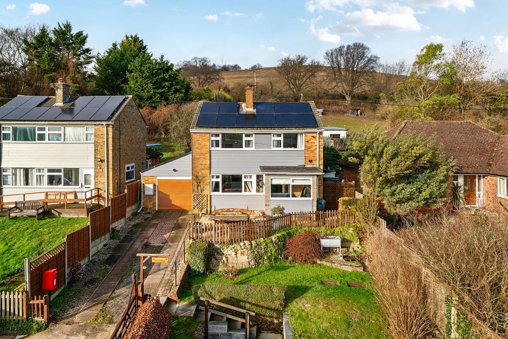 Property photo 1 of 27 1402013-2-696F6804B5357.Jpg