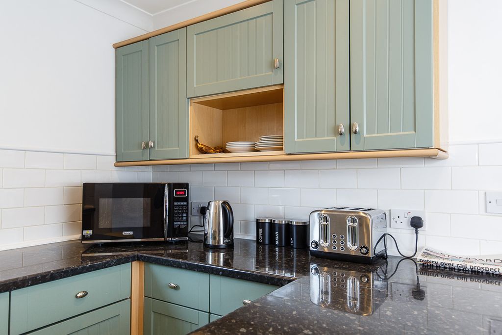 Property photo 2 of 14 7-Princes-Road-002Internet-Use-Only