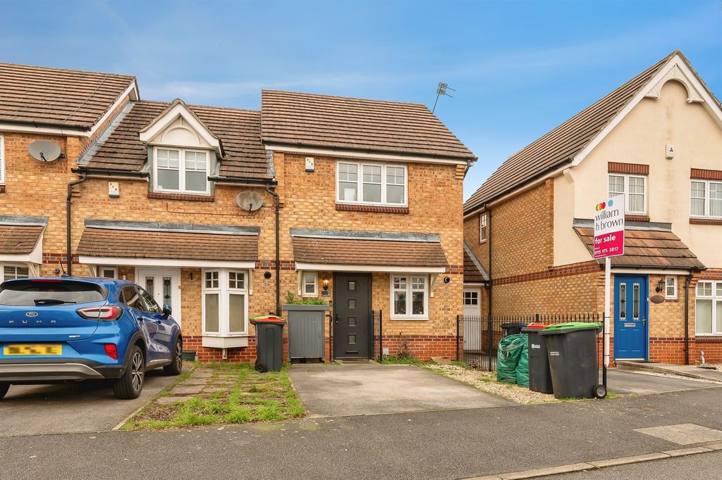 Property photo 2 of 20