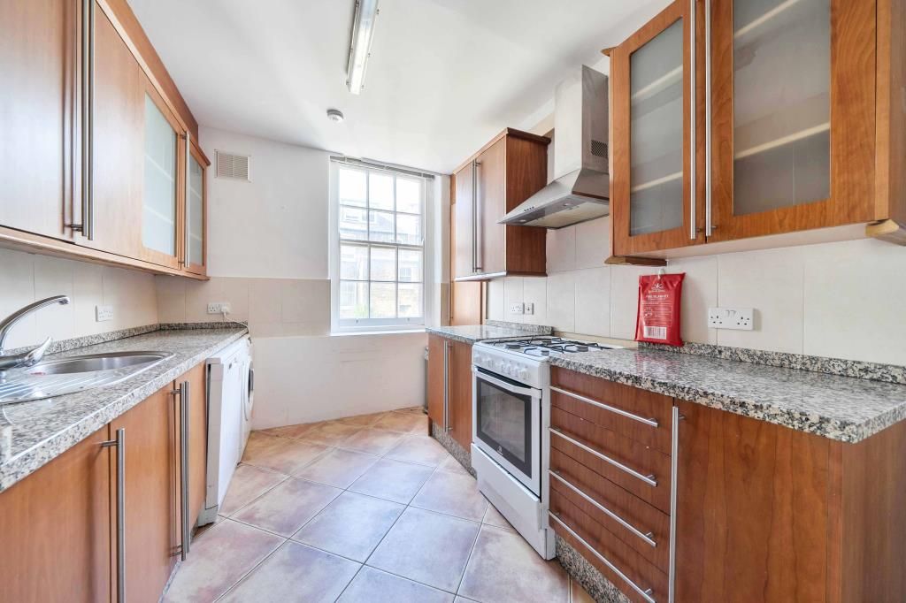 Property photo 2 of 21 Kitchen