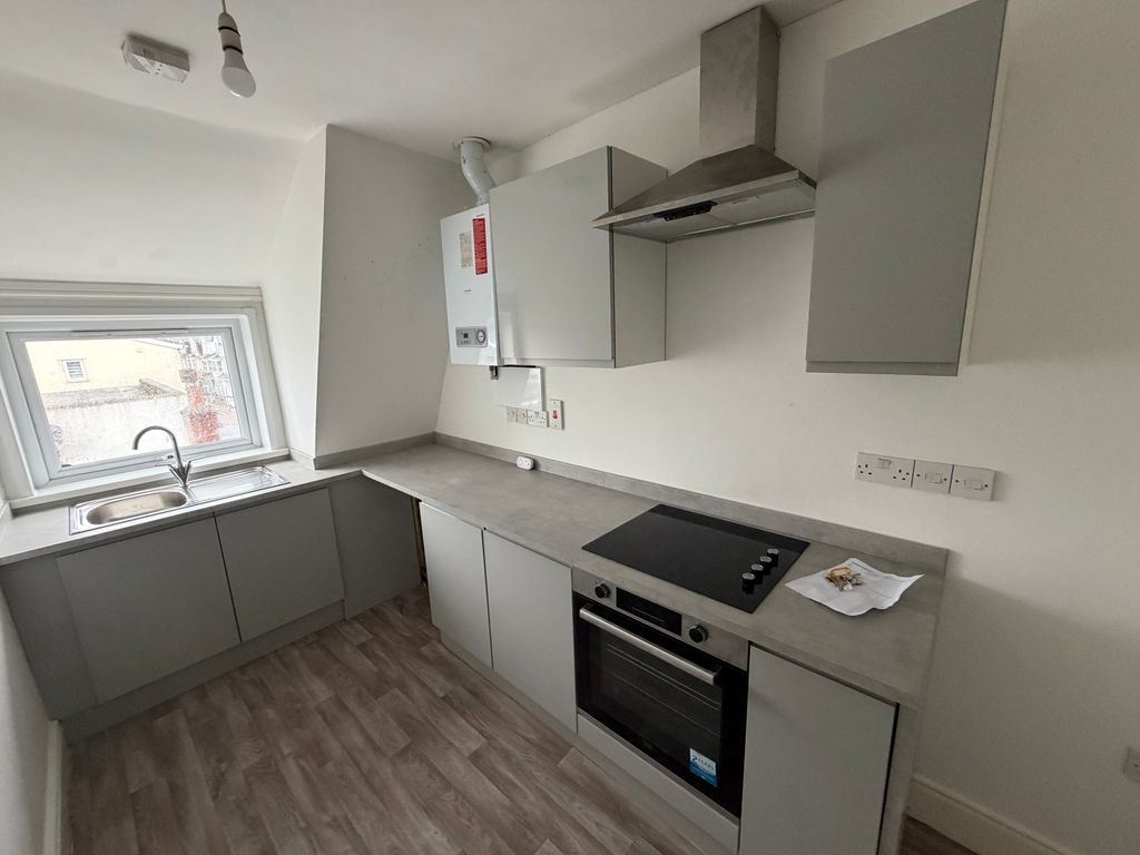 Property photo 3 of 7 Img_1273