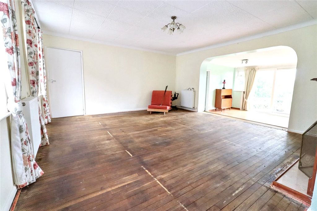 Property photo 2 of 14 Picture No. 04