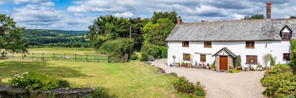 Property photo 1 of 19 Image