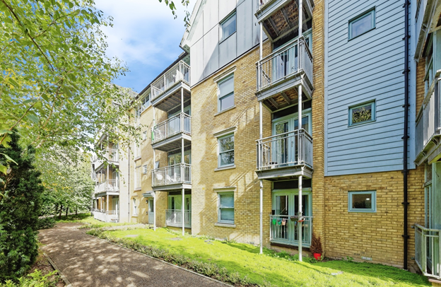 Property photo 1 of 5