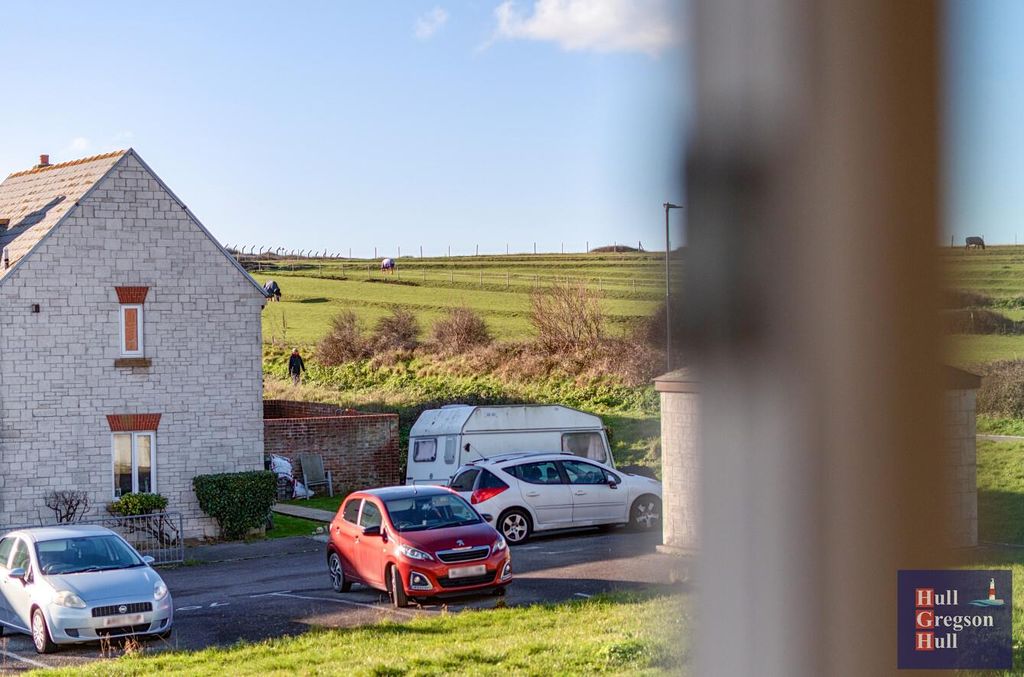 Property photo 2 of 22 30d43247-1Efe-4041-84ee-c988Ea8059B2.Jpg