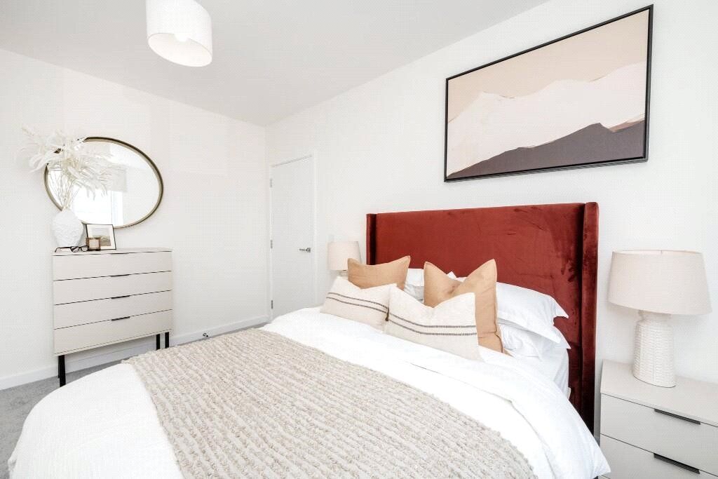 Property photo 3 of 20 Bedroom