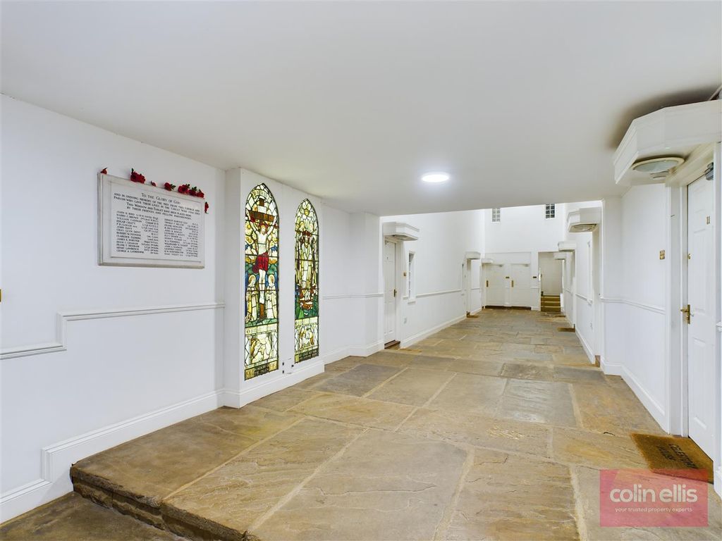 Property photo 2 of 16 Cam05075G0-Pr0010-Still015.Jpg