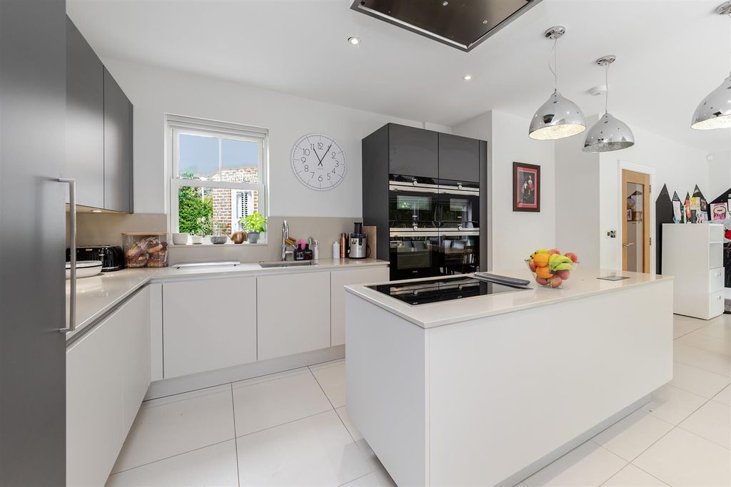 Property photo 2 of 26 26Watlingstreet-28.Jpg