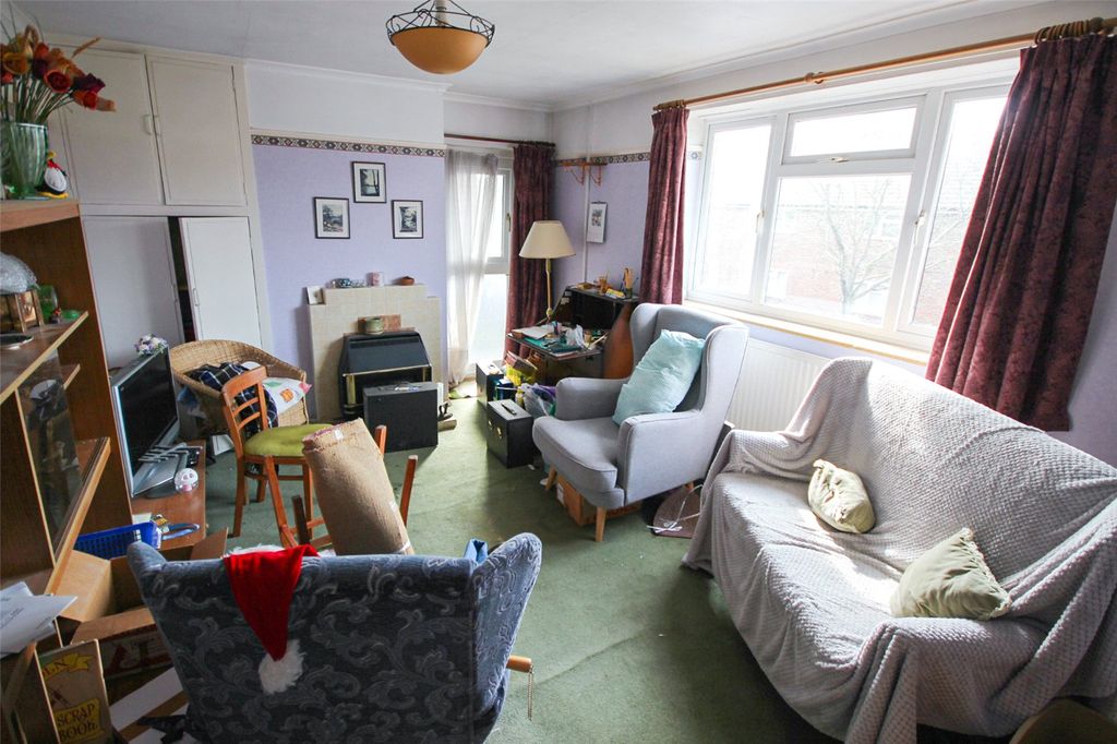 Property photo 3 of 10 Picture No. 04