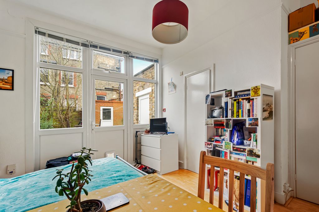 Property photo 3 of 7