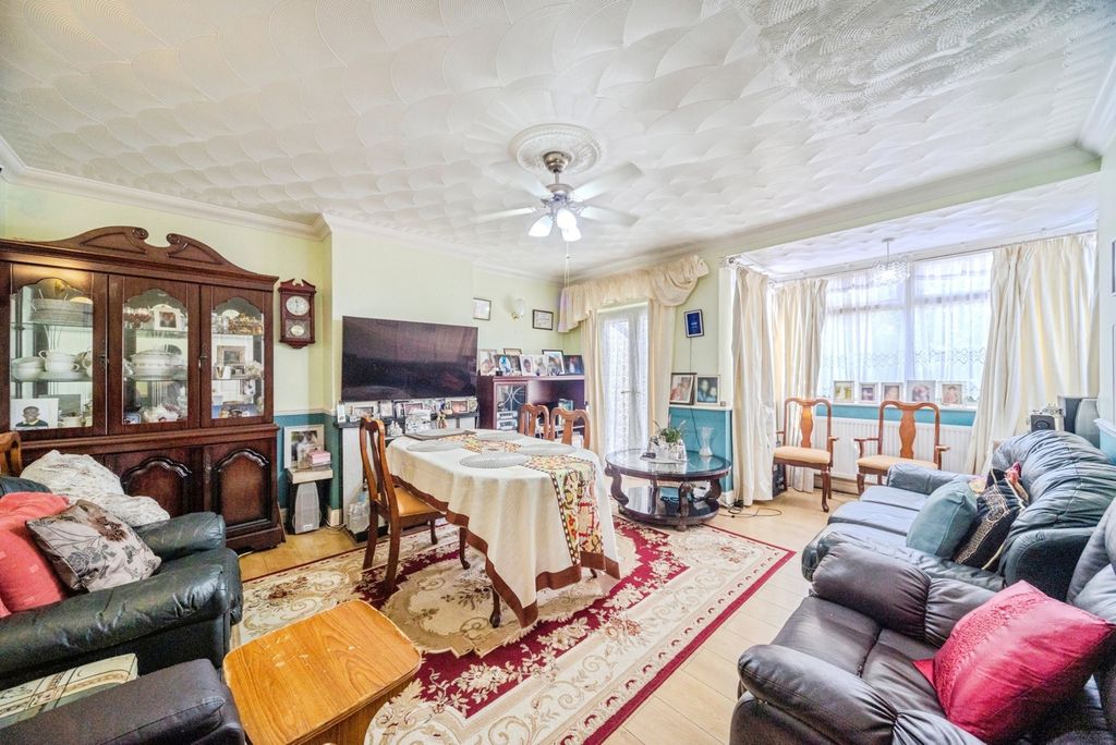 Property photo 2 of 9 Pbox-Img.Jpg