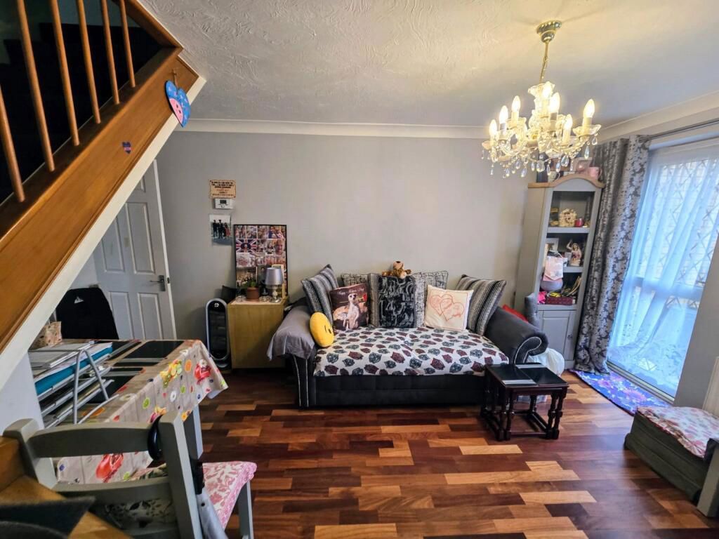 Property photo 3 of 9