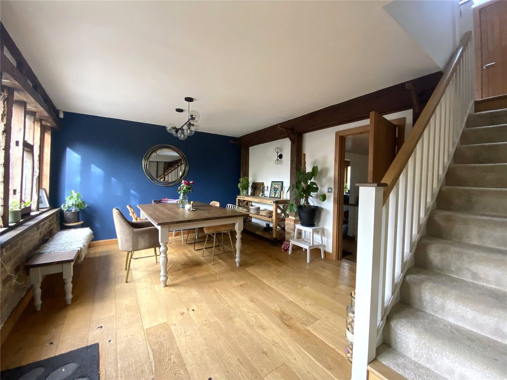 Property photo 1 of 24 Picture No. 05