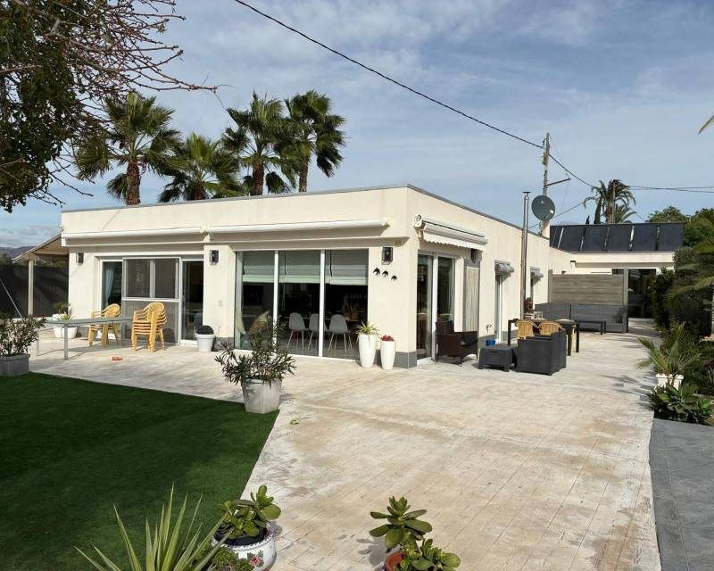 Property photo 2 of 50