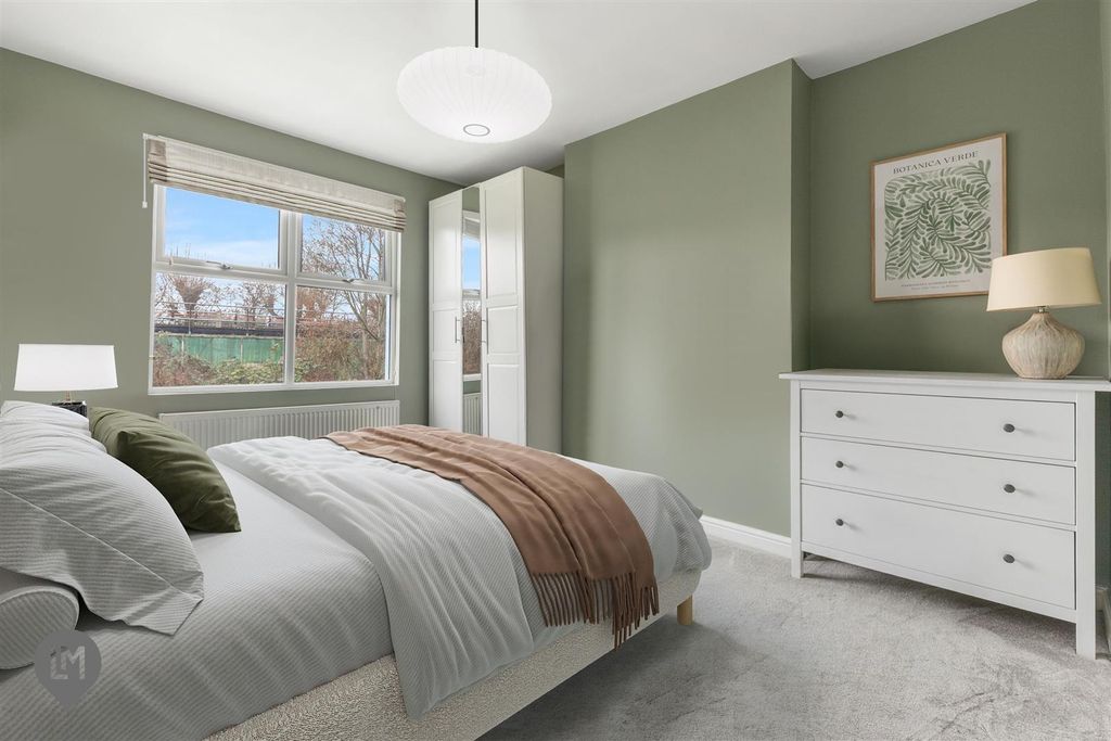 Property photo 3 of 7 Bedroom