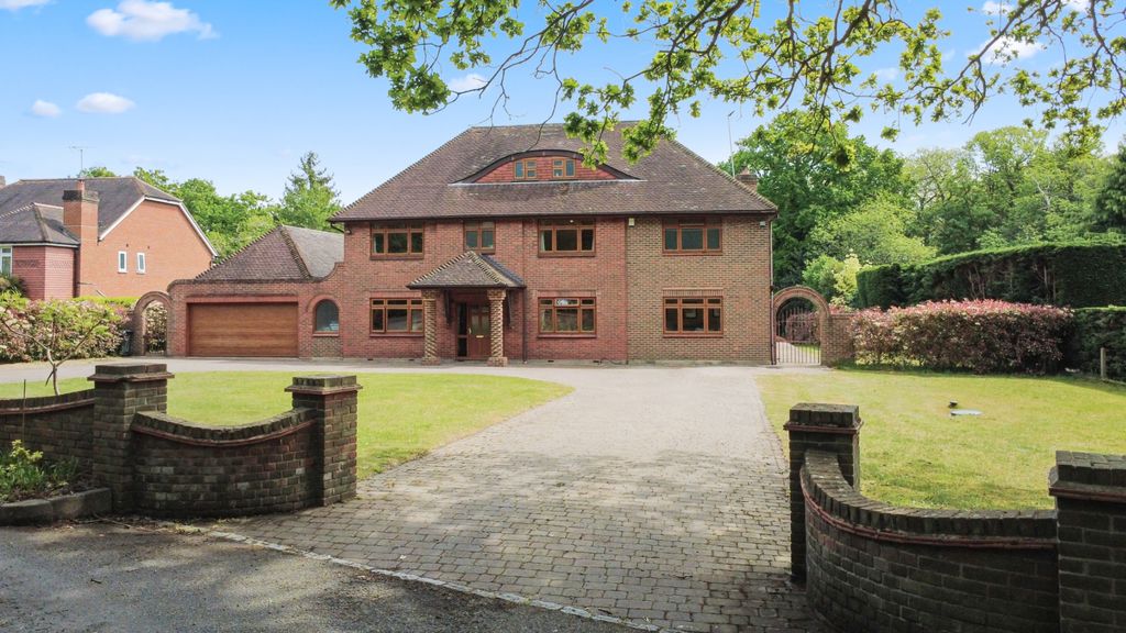 Property photo 2 of 46 5049882
