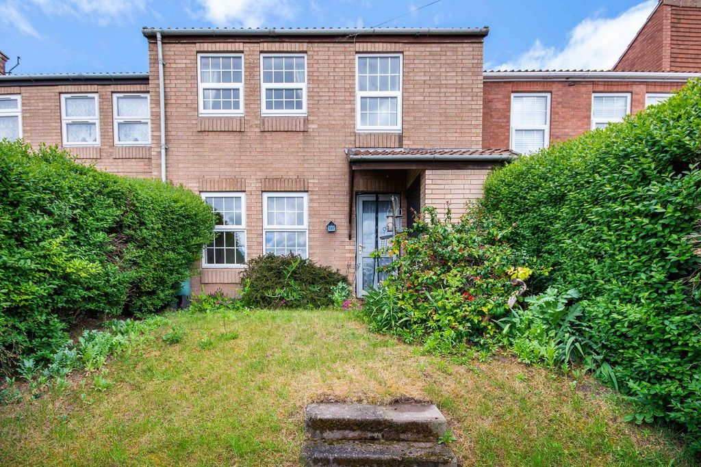 Property photo 1 of 8