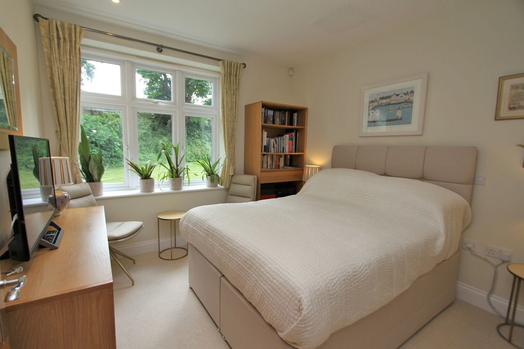 Additional image 18 of 2 bed flat for saleDarley Road, Eastbourne BN20