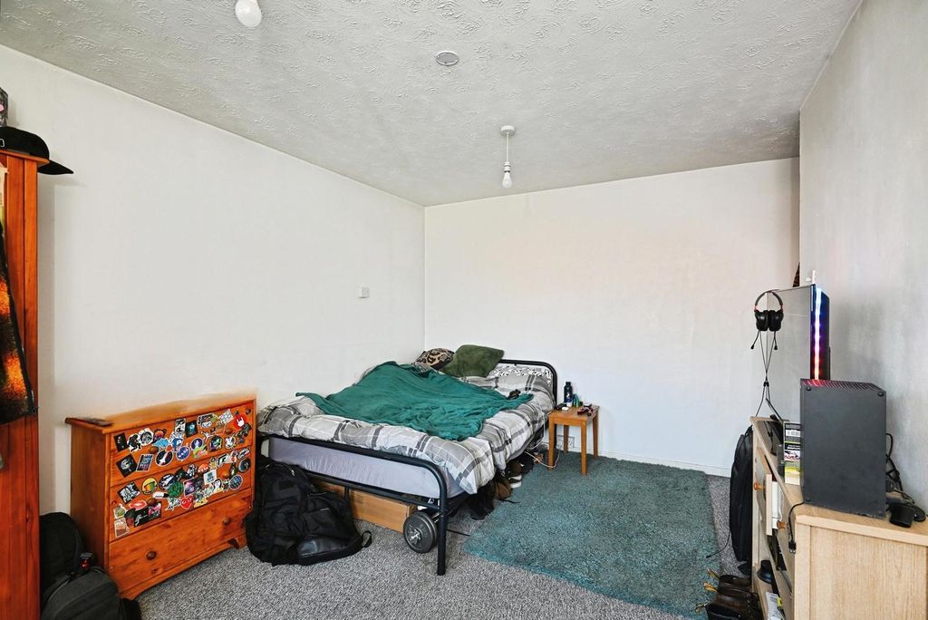 Property photo 2 of 11 Pbox-Img.Jpg