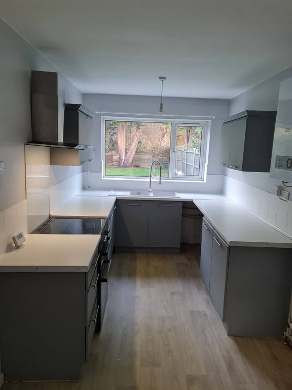 Property photo 3 of 14 Kitchen Pic 2