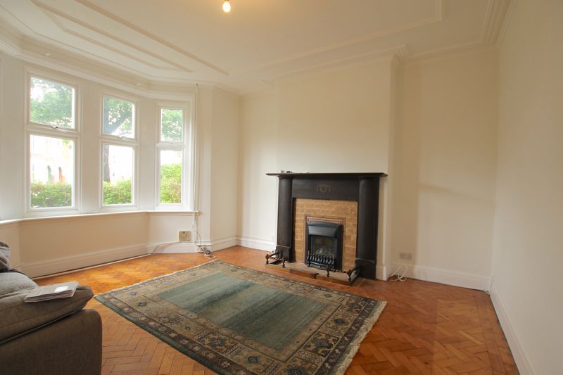 Property photo 3 of 12 Photo 7