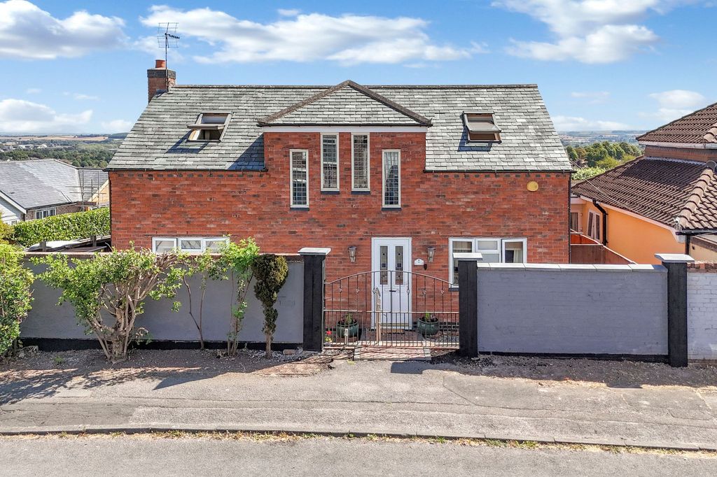 Property photo 1 of 22