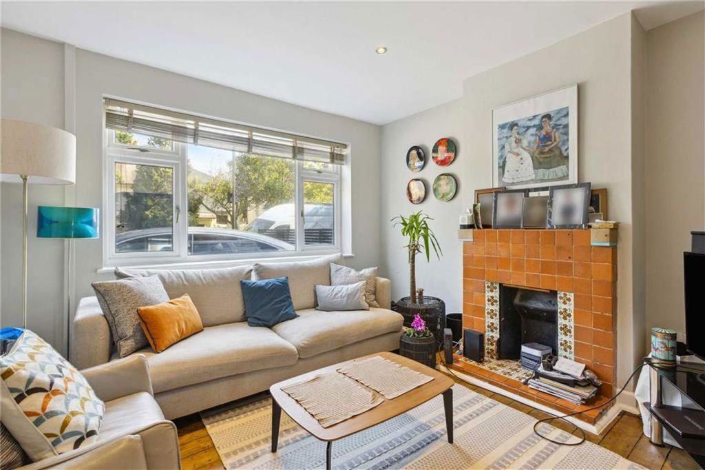 Property photo 2 of 9