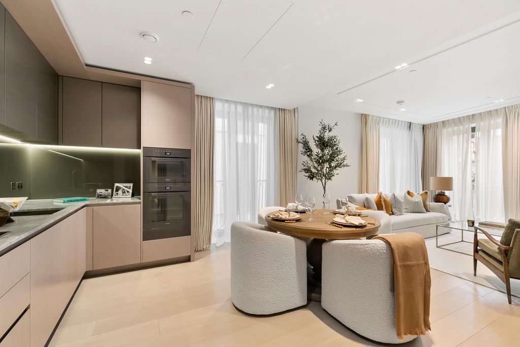 Property photo 1 of 21 Image