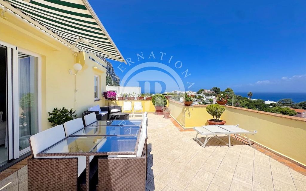 Property photo 1 of 2