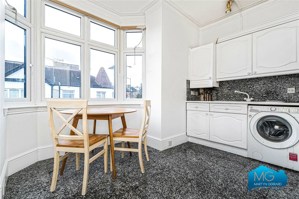 Property photo 3 of 19 Picture No. 13