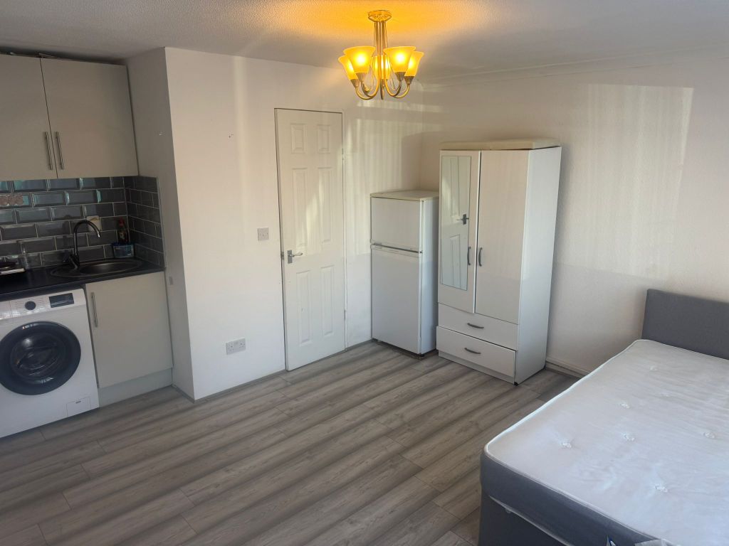 Property photo 1 of 5