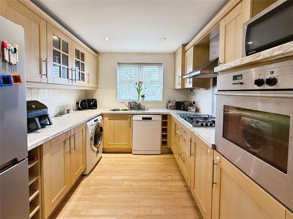 Property photo 2 of 13 Picture 2