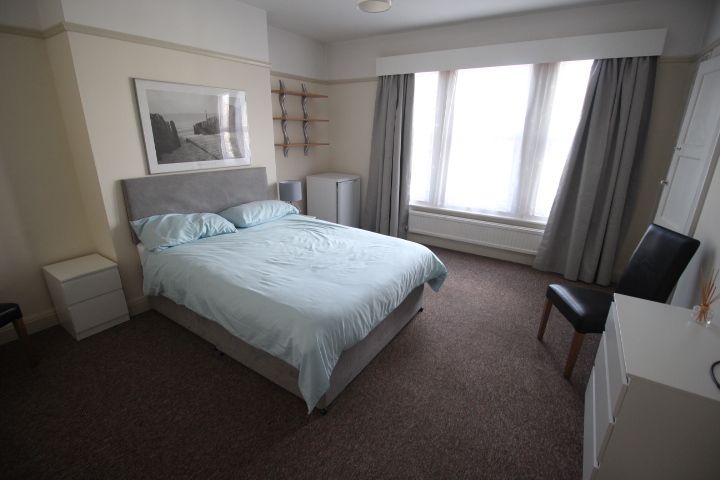 Property photo 2 of 10 Room 7