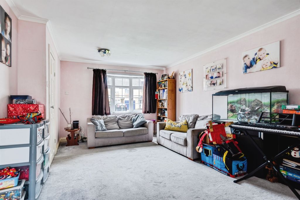 Property photo 3 of 15