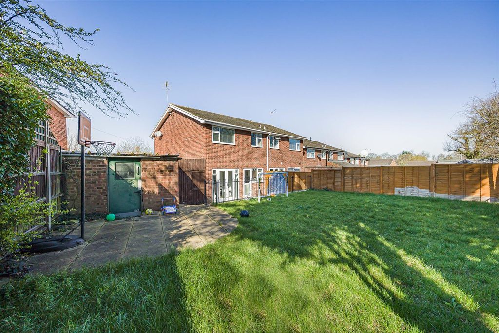 Property photo 2 of 14 Garden