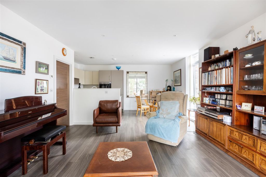 Additional image 5 of 2 bed flat for saleChurch Road, Haywards Heath RH16