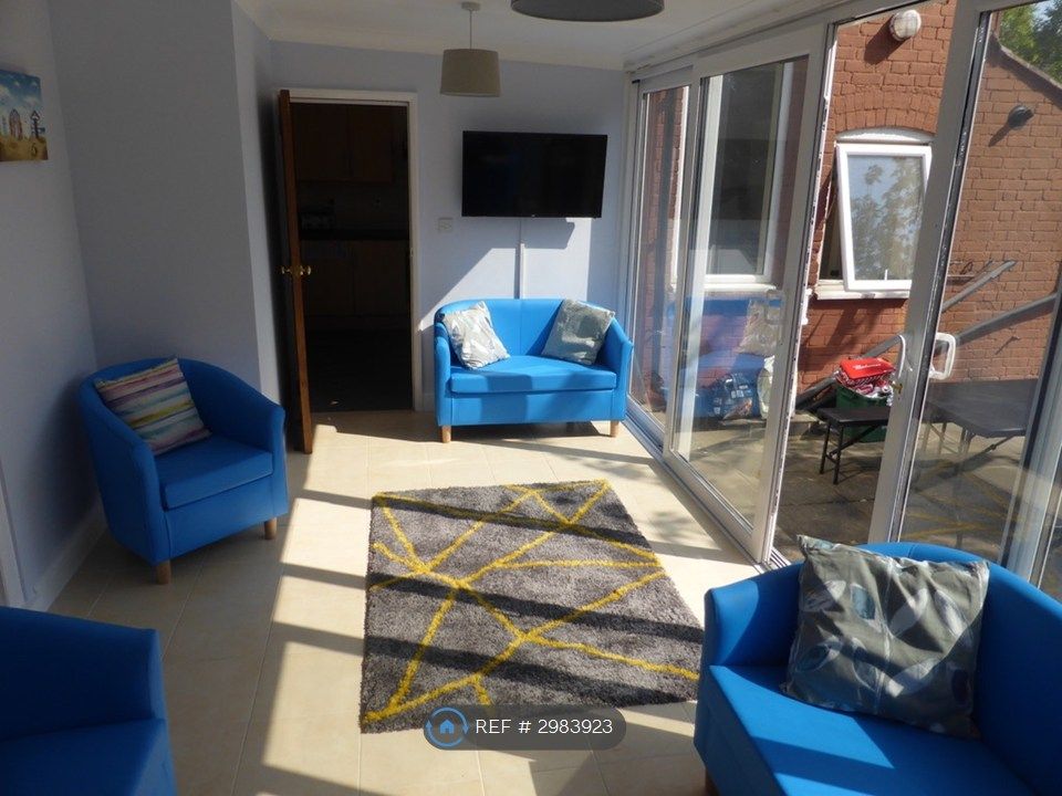 Property photo 1 of 13 Image Of Lounge