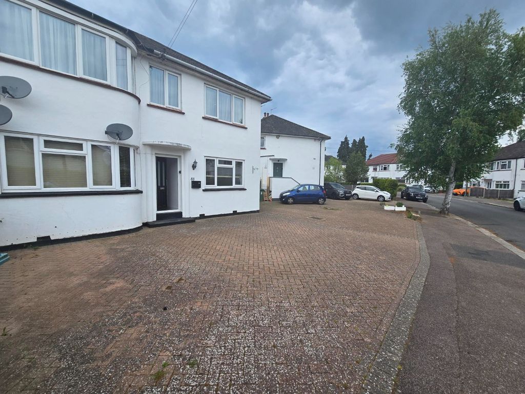 Property photo 2 of 18 5153251