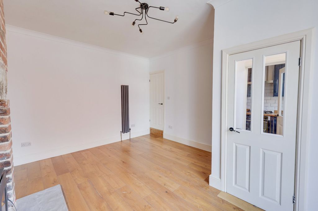 Property photo 2 of 13 Picture No. 07