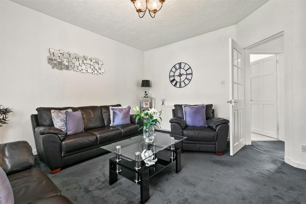 Property photo 3 of 21 Avenel-7.Jpg