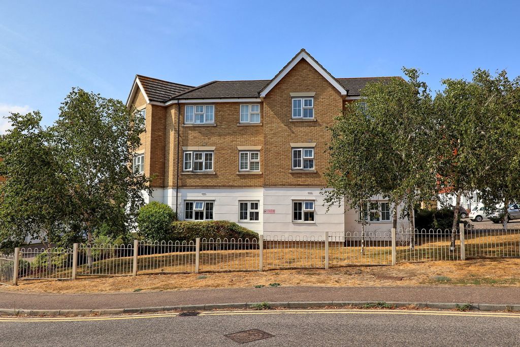 Property photo 1 of 20