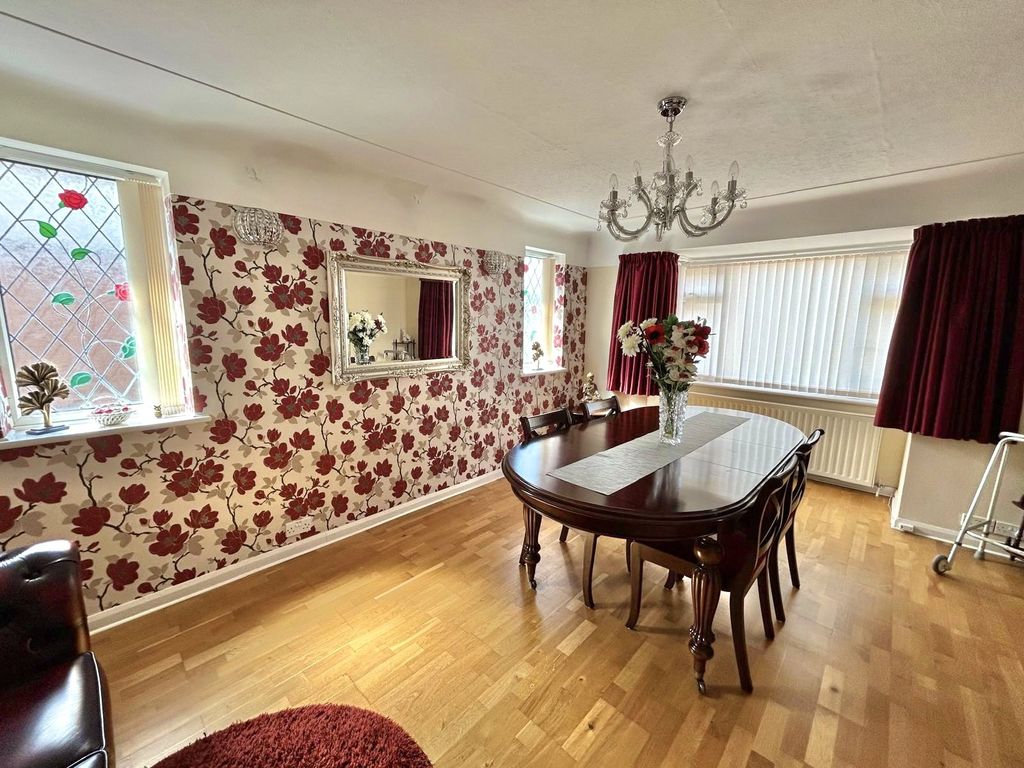Property photo 3 of 11 Picture No. 19
