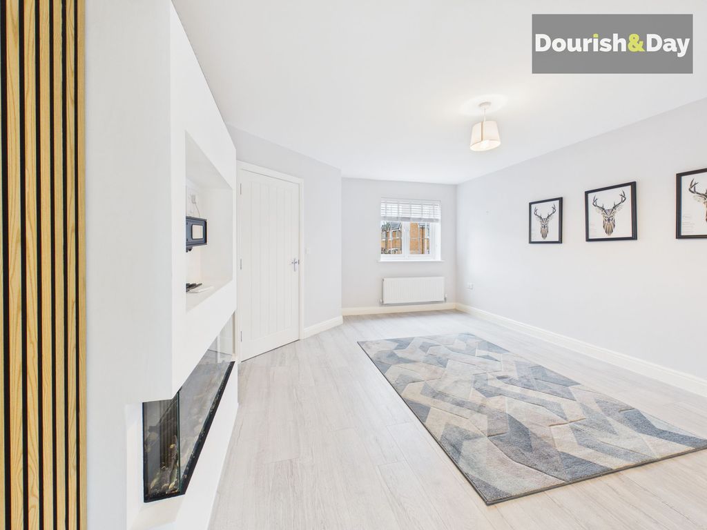 Property photo 3 of 21